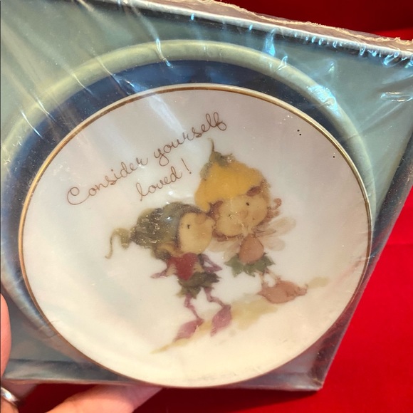 Decorative Plate - Picture 3 of 6